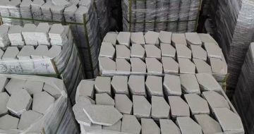 芝麻白石材冰裂纹，碎拼。