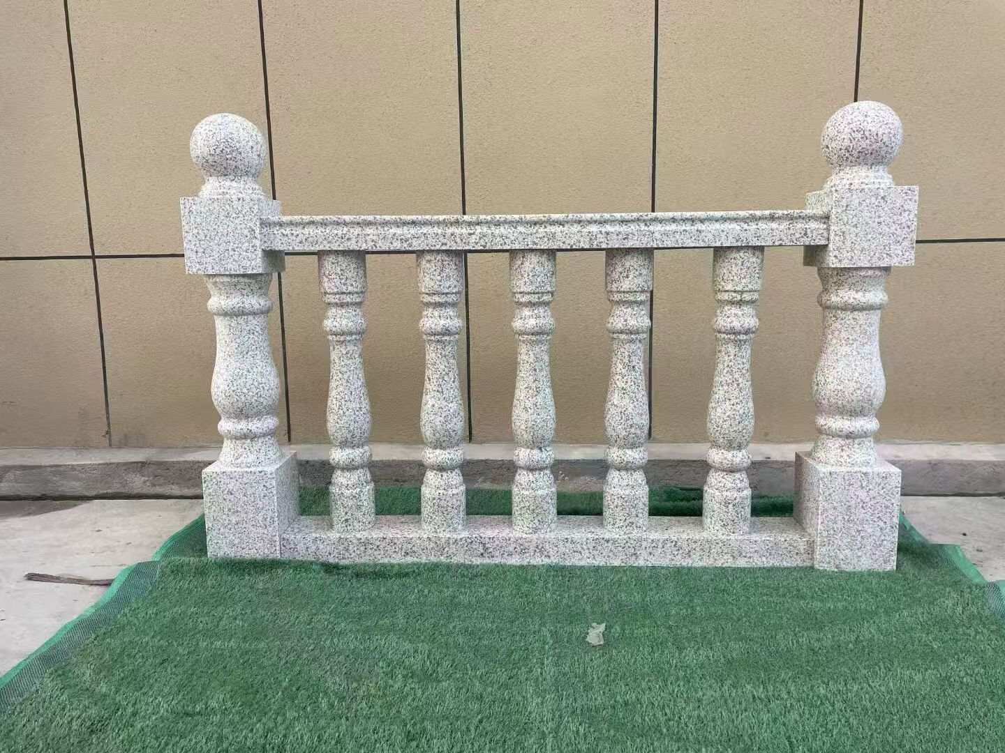 芝麻白阳台栏杆 花岗岩栏杆