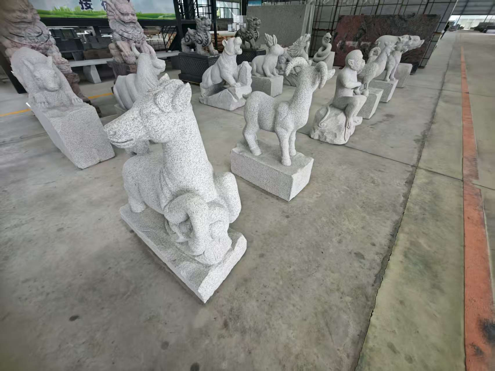 芝麻白雕刻 十二生肖 异形雕刻