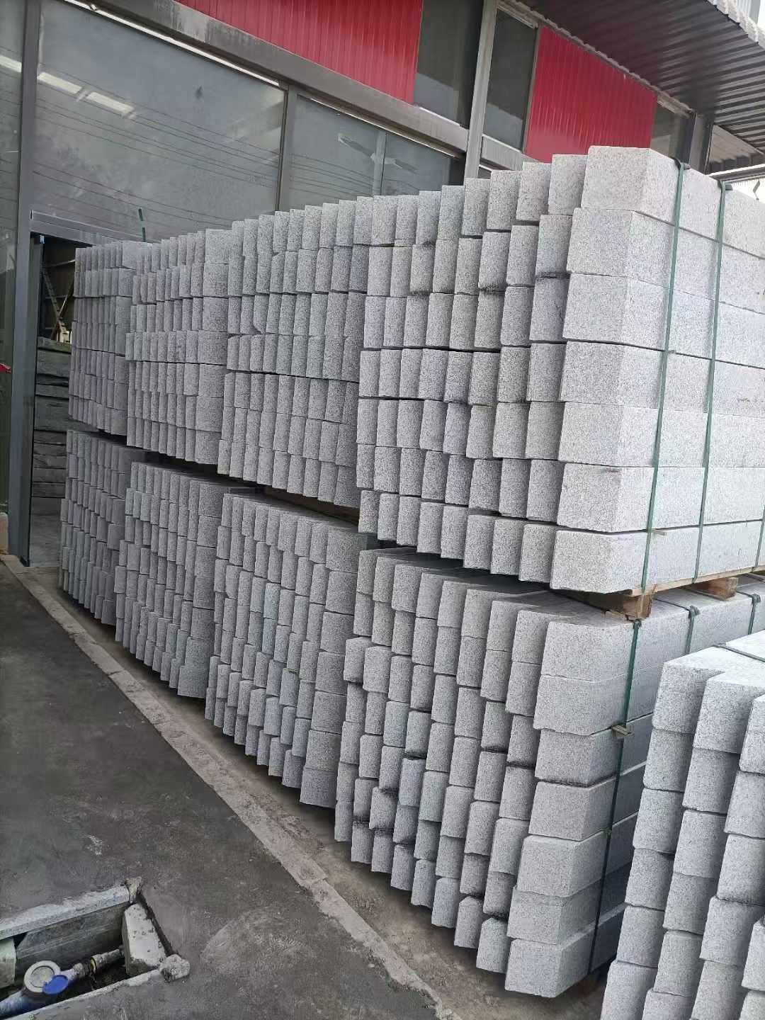 芝麻白树围石 树池