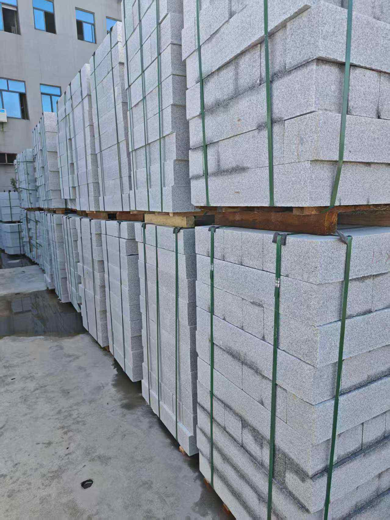 芝麻白路牙石，路侧石