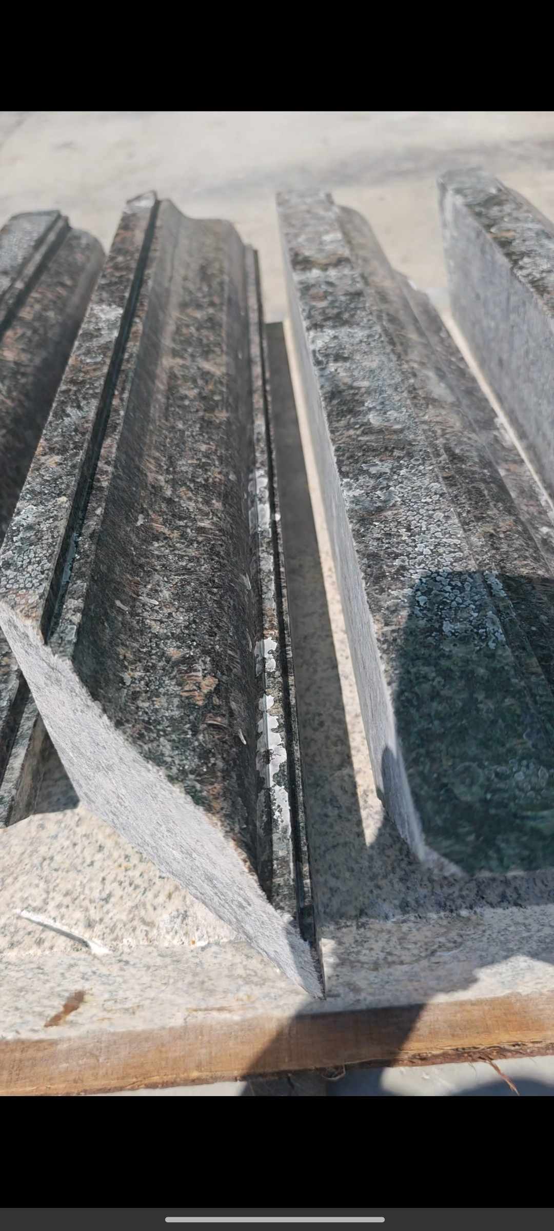 英国棕别墅线条